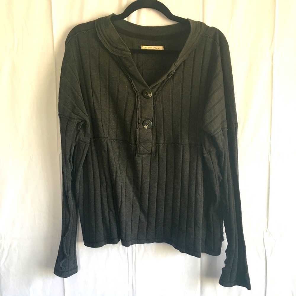 Free People size small button up long sleeve tunic in grey. NWOT